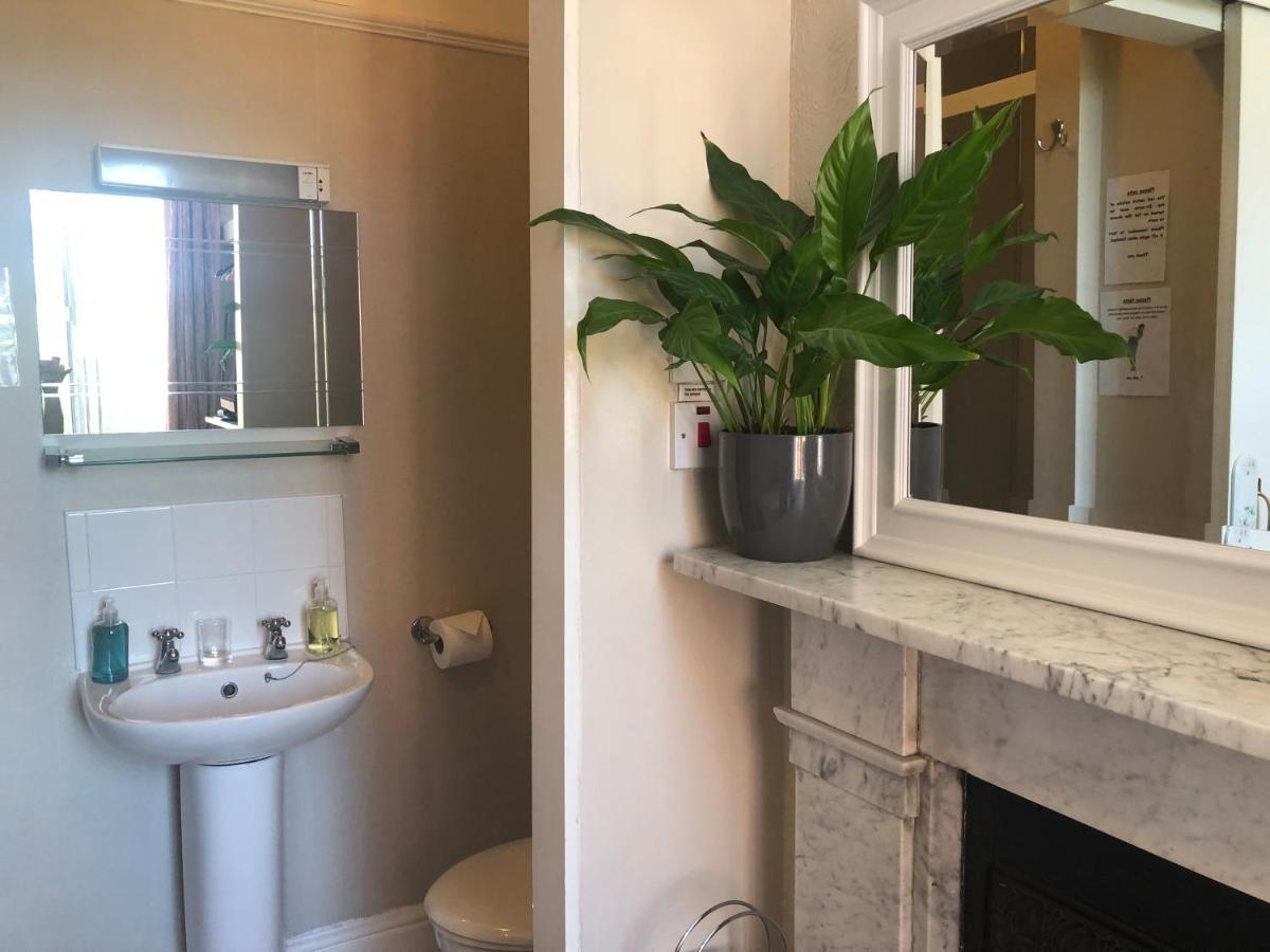 Carena House Bed & Breakfast Canterbury Dış mekan fotoğraf